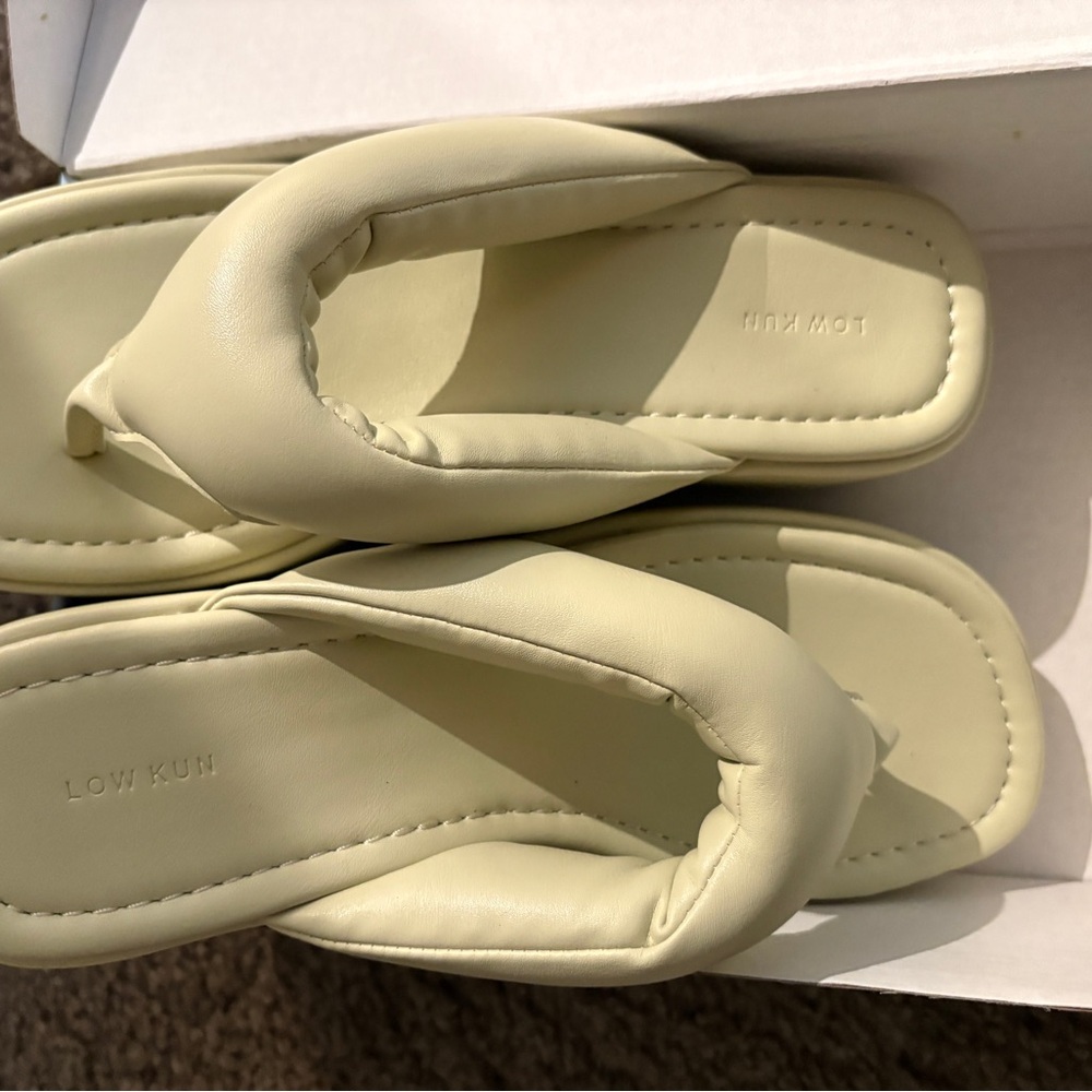 Women's Cream Sandals